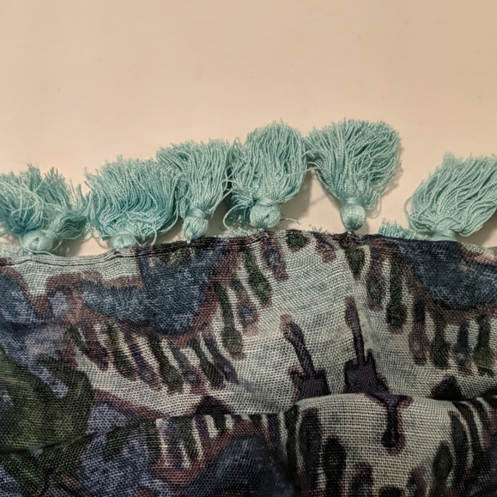 Tory Burch scarf NWOT